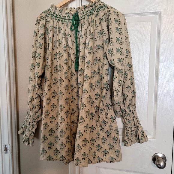 Floral Green Blouse.  NWOT✨️ - Picture 1 of 10
